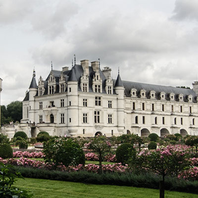 France tours for singles Loire valley chateaux