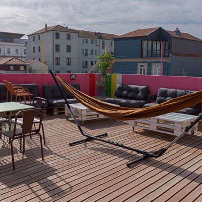 Best hostels in Porto: Cats